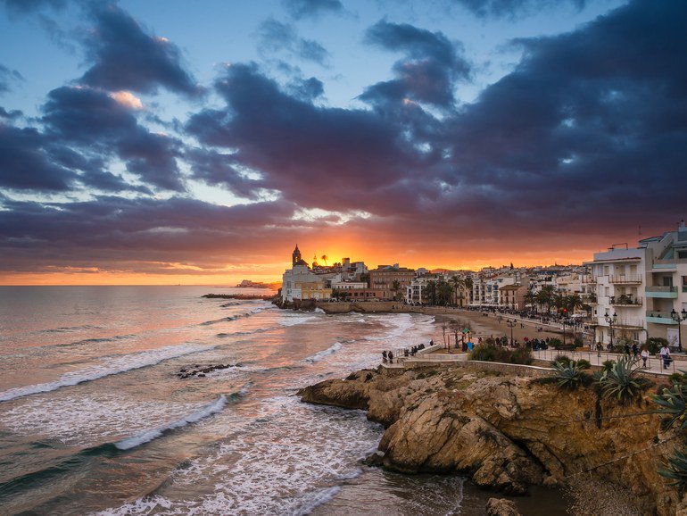 CNTraveler's tweet photo. 10 beautiful coastal towns in Spain you should visit this summer https://t.co/4IB1gHAYnf https://t.co/I1LDstUzGQ