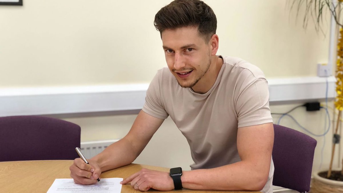 crewealexfc's tweet photo. 🤝 | DONE DEAL: Shaun Miller Pens A Two-Year-Deal!

#CreweAlex academy graduate agrees permanent return to Gresty Road! 👊🙌 

#MillerTime #AnnounceMiller #ValeAssassin 

More 👉 https://t.co/3yVCYEwGmS https://t.co/RvhzPMoxxx