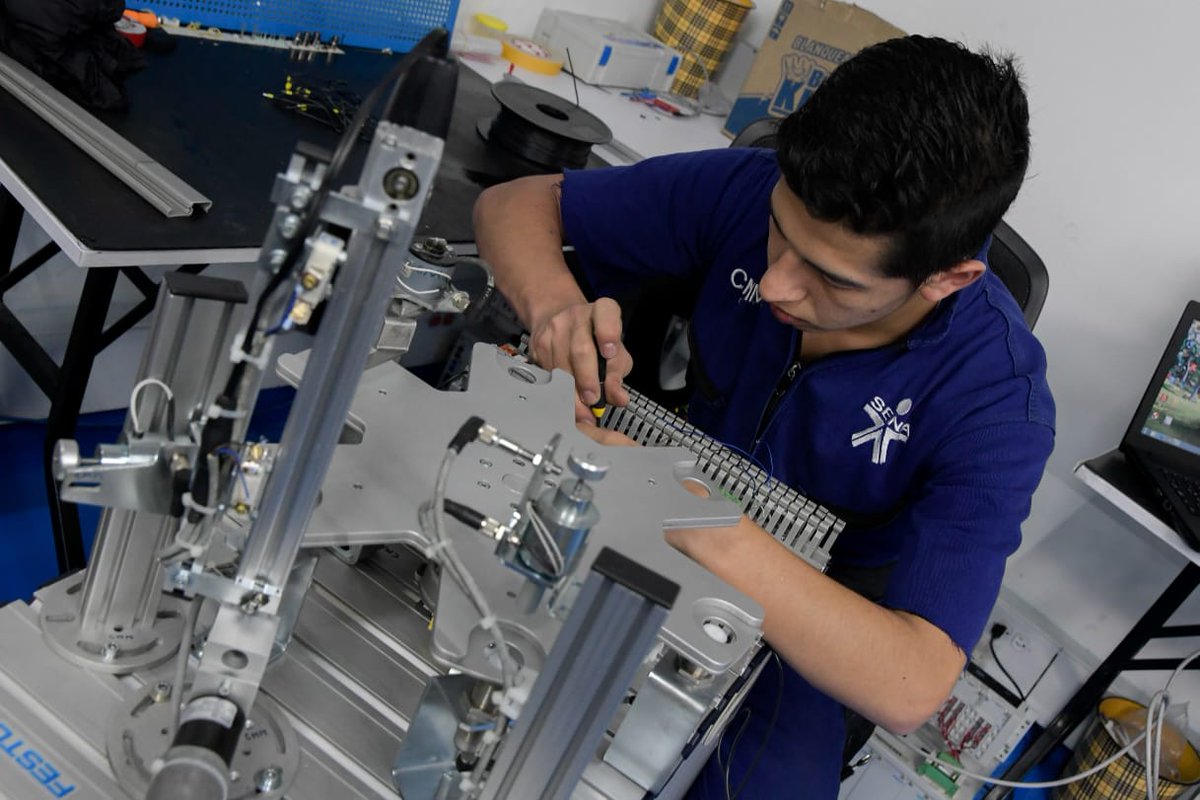 SENAComunica's tweet image. Desde mañana y hasta el 27 de mayo, ponemos a disposición de los colombianos, 95.000 oportunidades de formación presencial #EstudiaEnElSENA 👉 sena.edu.co/es-co/Paginas/…