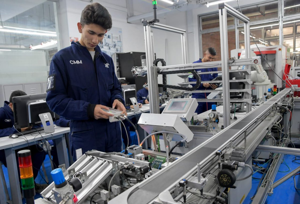 SENAComunica's tweet image. Desde mañana y hasta el 27 de mayo, ponemos a disposición de los colombianos, 95.000 oportunidades de formación presencial #EstudiaEnElSENA 👉 sena.edu.co/es-co/Paginas/…