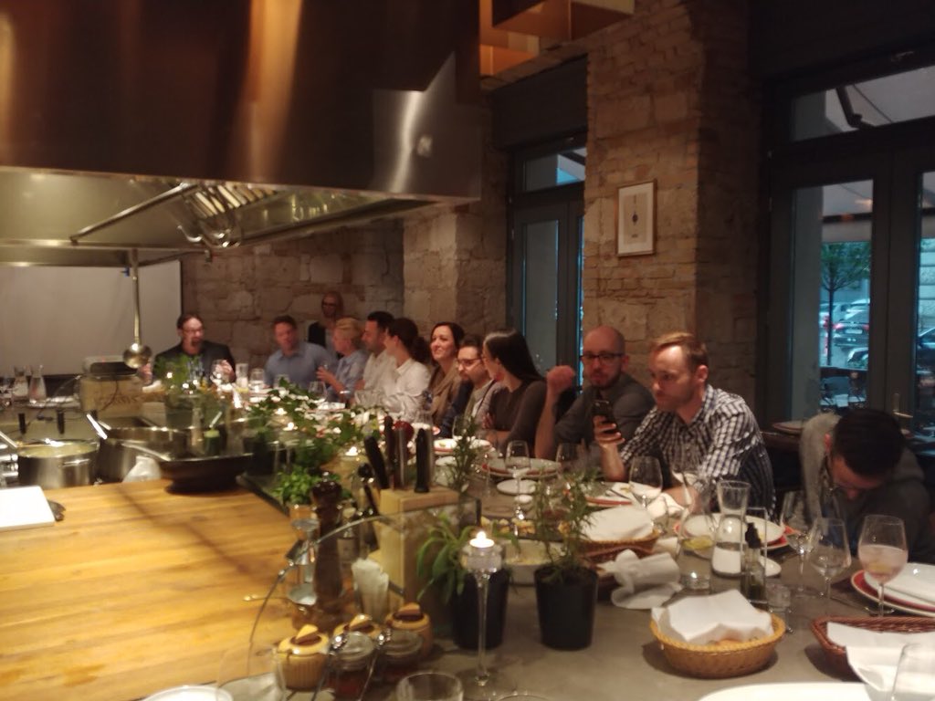 screamingboxcom's tweet photo. @ScreamingBoxcom Partners Meeting! #partnersmeeting #partners #business #casapomodoro #expanding #usasales #Developers https://t.co/gQfFugVjE4