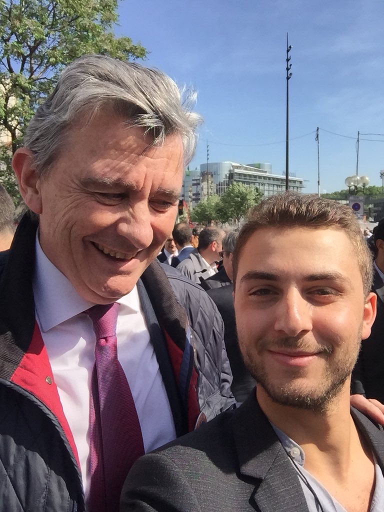 ArielZini's tweet photo. Aux cotés du Président du Conseil Supérieur de l’Ordre des Experts Comptables @crtande, du Président d’Honneur @PhilippeARRAOU et de milliers de Consoeurs et Confrères lors de la manifestation de soutien à la profession des Commissaires aux Comptes
#JeSuisCAC_PE #JeSoutiensMonCAC https://t.co/ngwPimAjxU