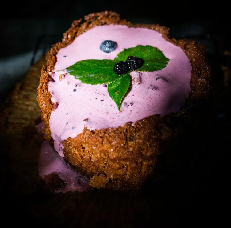 Ray_Mears's tweet photo. Happy #WorldBakingDay everyone. Here is something that we baked during our Woodlore Bush Chef course last year out in the woods in East Sussex. #bushchef #bushcraft #cooking #outdoors #Woodlore #alfresco https://t.co/3yfYDbi9Ds