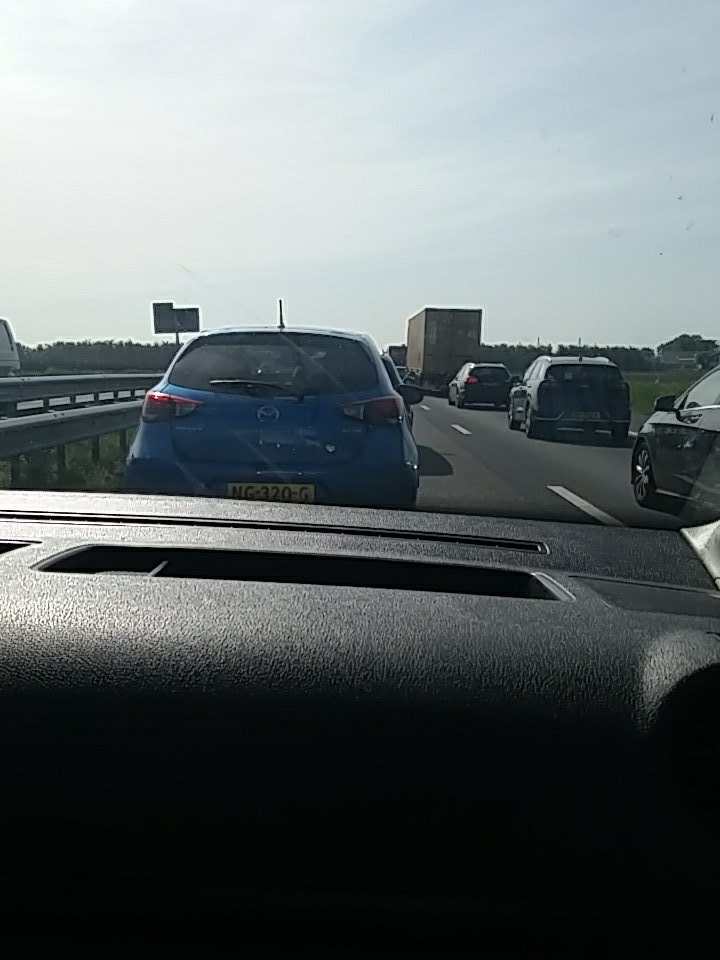 dtmc__'s tweet photo. Onderweg naar Breda voor de laatste lesdag van de opleiding #Psychogeriatrie. Onderwerp van vanavond: #Gedragsproblemen. #File #A59 #Avansplus https://t.co/ilWZuDtfjd