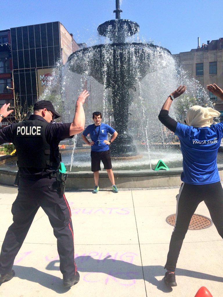 ymcahbb's tweet photo. Join #YonWheels and @HamiltonPolice for some fitness by the fountain! #PoliceInThePark #HamOnt https://t.co/07Q0RQIsXn