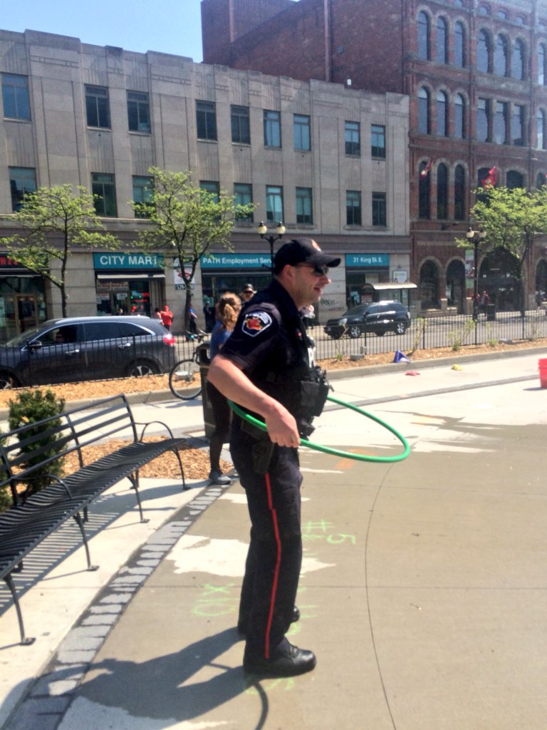 ymcahbb's tweet photo. Join #YonWheels and @HamiltonPolice for some fitness by the fountain! #PoliceInThePark #HamOnt https://t.co/07Q0RQIsXn