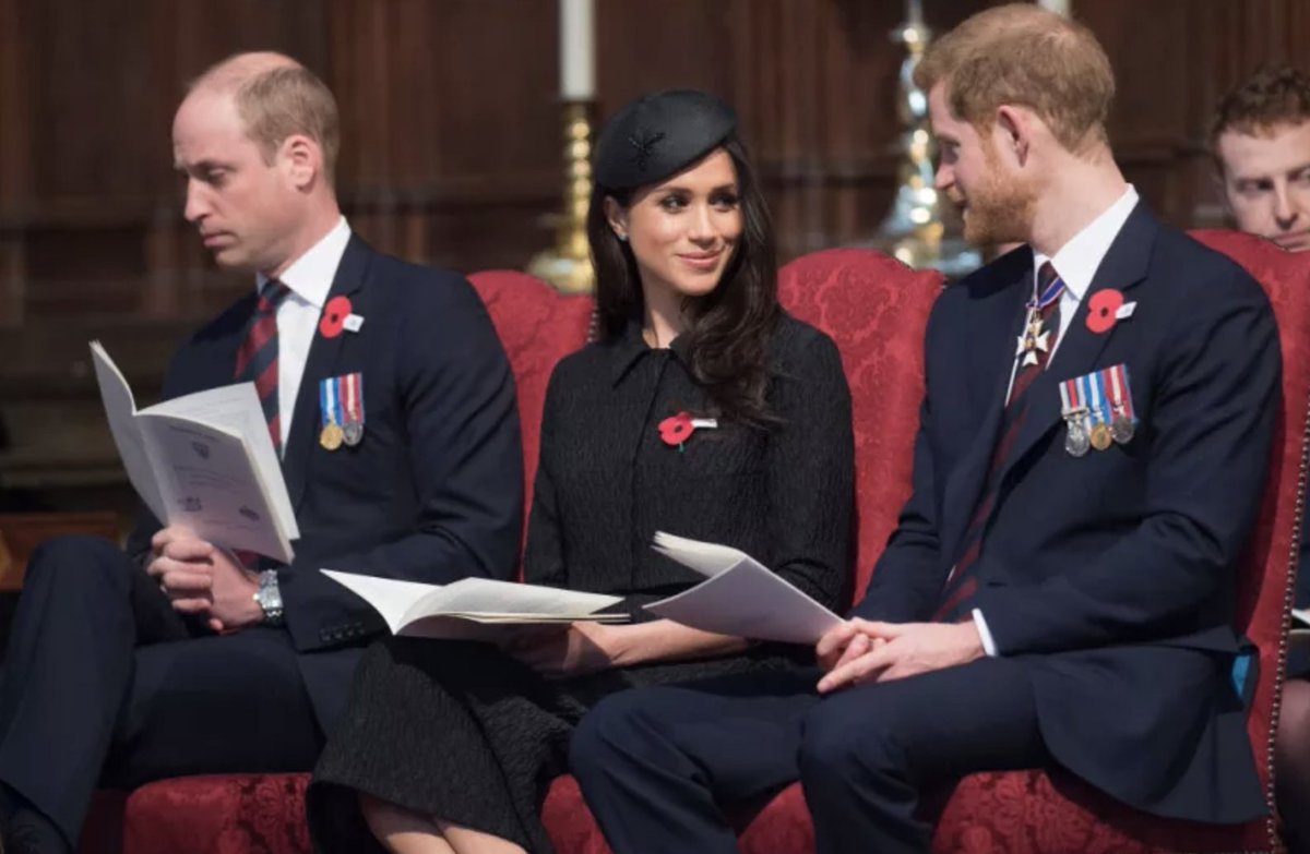 VerySmartBros's tweet photo. Is It Safe To Admit I'm Just Happy It's The White Half of Meghan Markle's Family Acting a Damn Fool? https://t.co/GZctPU0fJl https://t.co/eRyautQHUu