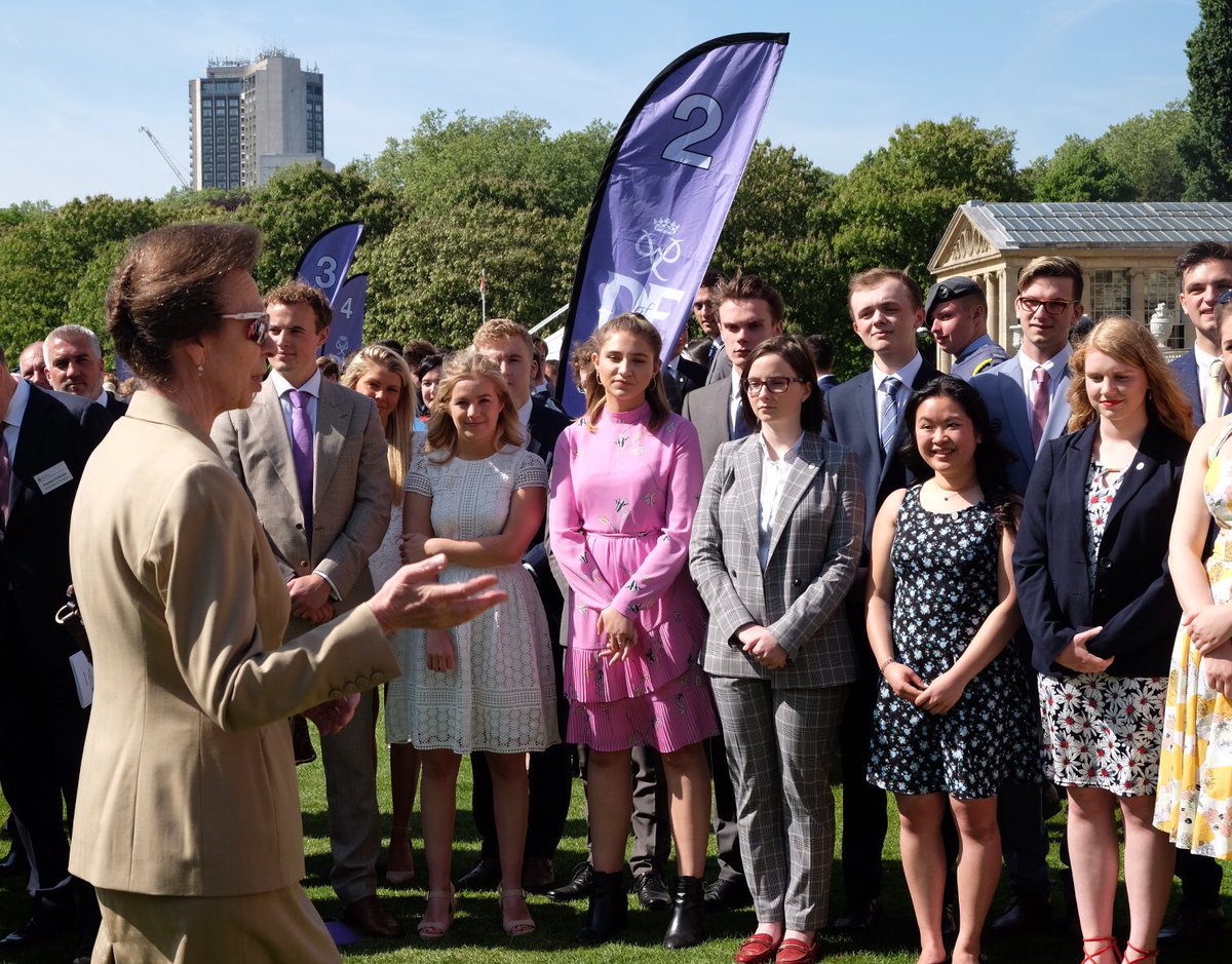 RoyalFamily's tweet photo. The Princess Royal speaks to Award Holders and hear how they achieved their @DofE Gold Award. https://t.co/fMVnjiDeA5