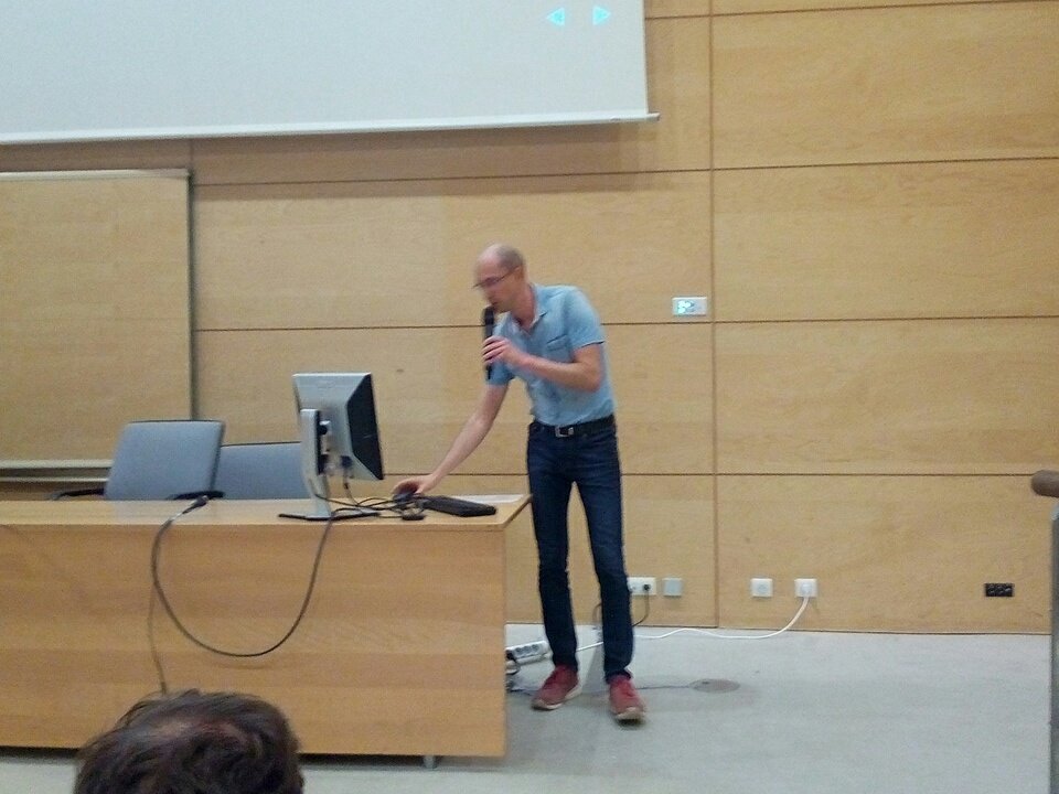 FOSS4GFR's tweet image. Dernière présentation de cette édition 2018 du #FOSS4GFr par @kimaidou de @3LIZ_news. Et on y parle de #lizmap !