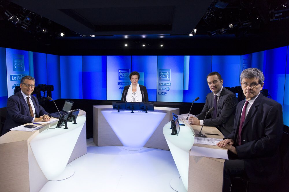 frhaz's tweet photo. A 20h30 @VidalFrederique, la ministre de @sup_recherche invitée de #QuestionsDInfo sur @LCP en partenariat avec @LePoint et @afpfr cc @frolandlevy @FredDumoulin https://t.co/4ik16ZpQKV