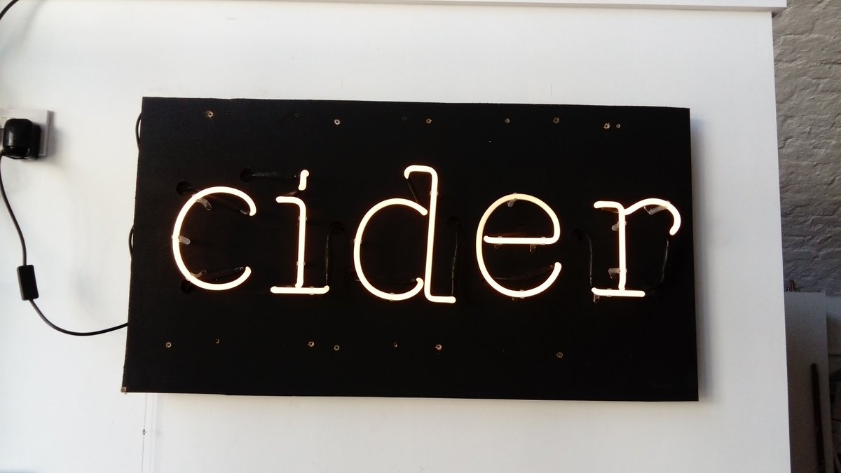 viczas's tweet photo. Any #journalists interested in #cider     or #craftcider for a #venuelaunch? #journorequest #prrequest #craftbeer #bloggerswanted https://t.co/dqL80RxKcK
