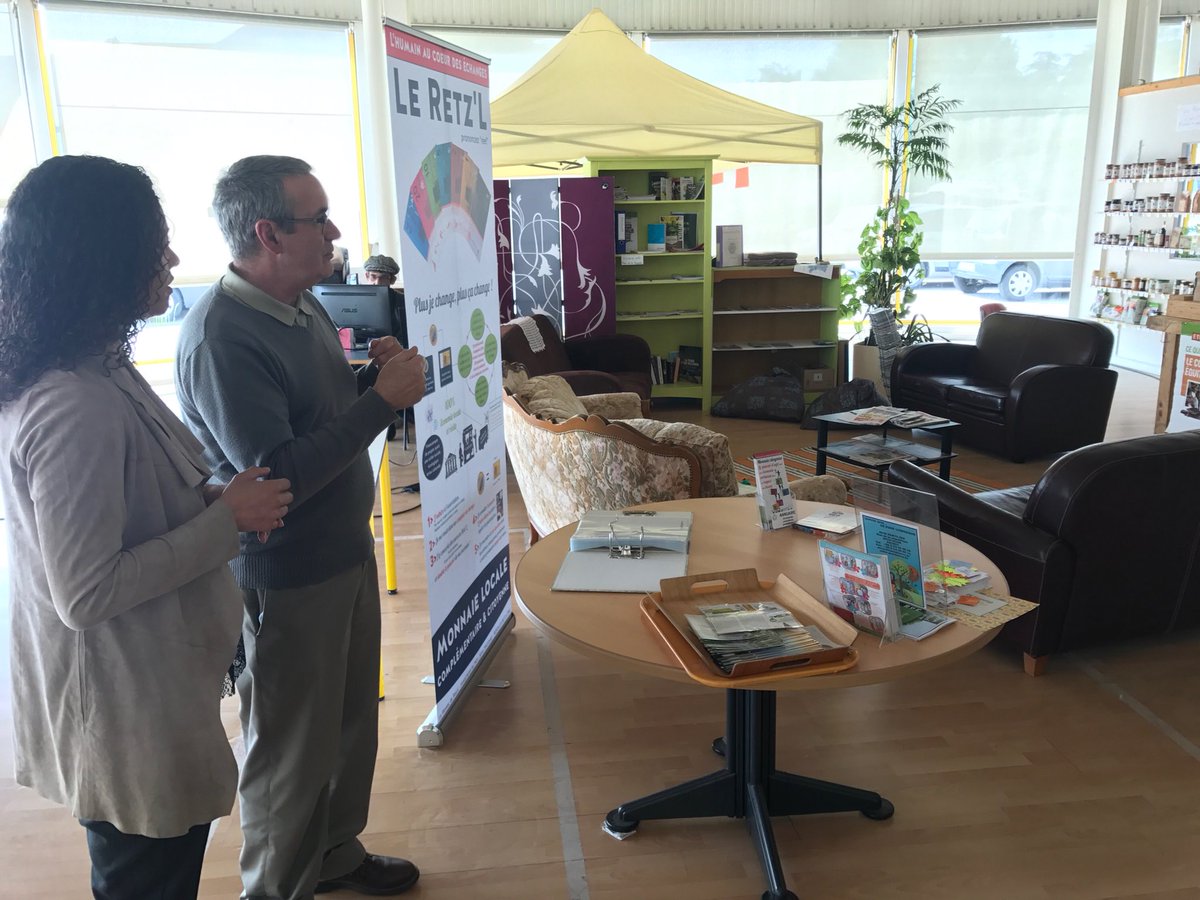 AudeAmadou's tweet photo. Visite de @Scopeli44, 1er supermarché coopératif et participatif local.
Des circuits courts pour des produits de saison!
➡️ une alimentation bio et responsable
➡️ des prix réduits
➡️ un soutien aux agriculteurs locaux
#engagement #volontariat
#ConsoCollab #Agridurable https://t.co/EhWAIgHpR2