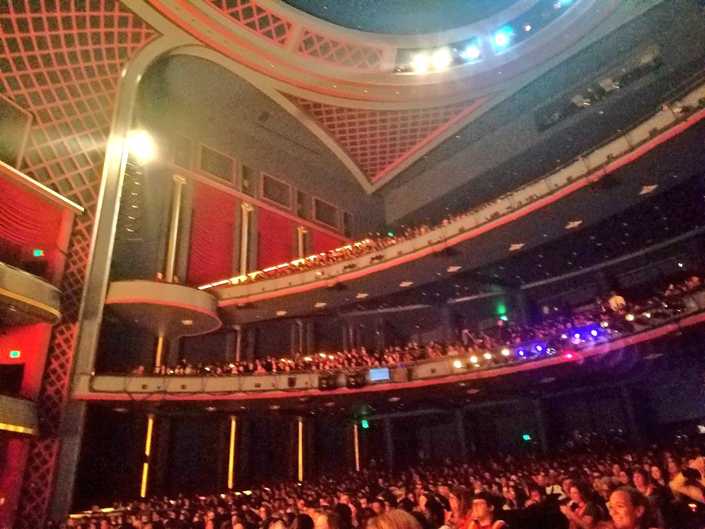 SylvesterTurner's tweet photo. Two years ago, I wrote a letter to @Lin_Manuel asking that the Hamilton Foundation consider Houston for its educational project. Today, I am so proud that our dream has come to fruition. #EduHam is in Houston with over 2,600 students from all over Houston! https://t.co/PBphkCqCwD