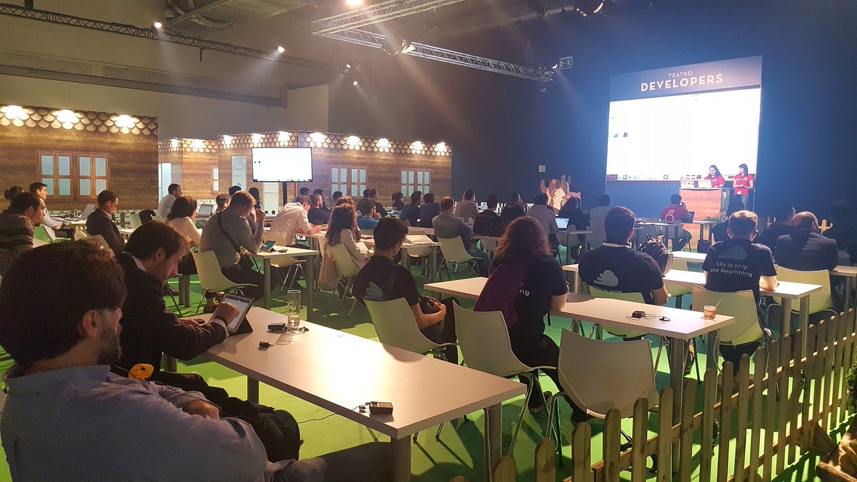 PhilippeOzil's tweet image. Many thanks to the @dreamOle__c team for presenting great content today at #SalesforceMAD.