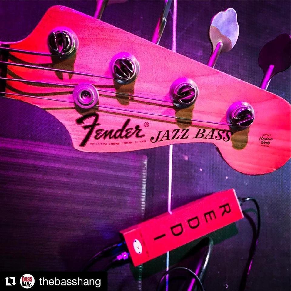 transaudiogroup's tweet photo. #Repost @thebasshang • Nice combo! #ADESIGNS
・・・
#1968FenderJazzBass#DRStrings and the #Adesigns #Adesignsaudio #REDDI #WinningCombo #TheBassHang #SteveAraujo
More info - https://t.co/IRhMkT4dEM https://t.co/l0e3w4NaYY