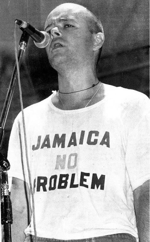 Dias_Distintos's tweet photo. Hoy cumpliría 65 años Luca Prodan. Figura gigante e influyente en la historia de nuestro rock.
 Luca not dead. https://t.co/5hQftwCHWS
