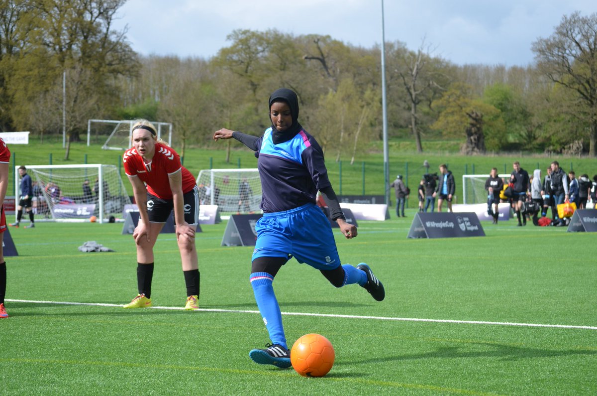 BUCSsport's tweet photo. #BUCSDev | Just under a week left to book your place at BUCS Football Development Conference 👏
📍 @devereofficial Nottingham
📆 Tuesday 29 May
Slide into our booking form here 👉 https://t.co/KFp5ZXdstA https://t.co/H6m9KuljUc