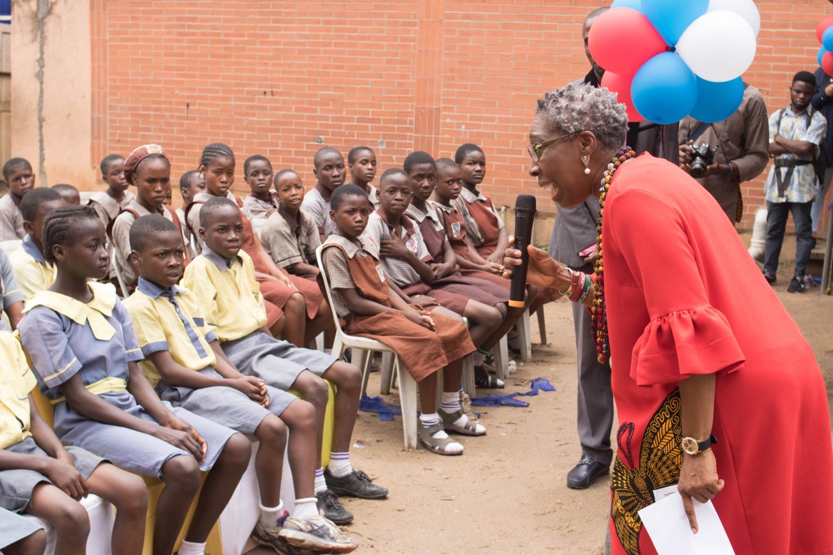 InterswitchGRP's tweet photo. Show the change you want to see, model the change you want mirrored throughout society. Before long, you would have championed a major transformation.
@Slum2School has pioneered this initiative and we are backing them with all we can.

#SwitchAFuture #SwitchOnCuriosity #STEM https://t.co/dhvvySZ1bb