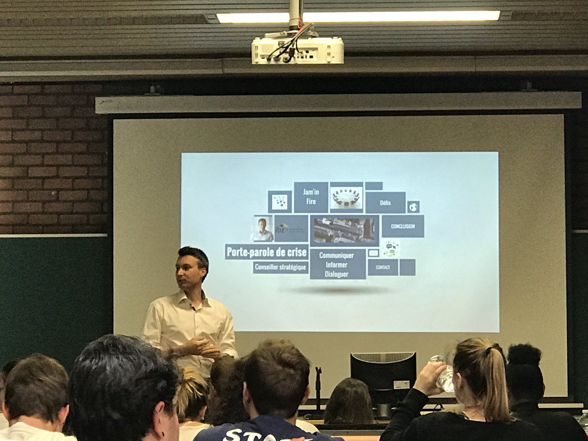 FannyCavier's tweet photo. Le travail de porte parole c’est de sentir ce qui se passe dans notre société et de suivre la tendance #communicationdecrise #ISFSClab https://t.co/b7bySgeXZw