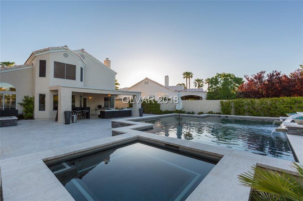 Kellyb406's tweet image. Gorgeous Home!  #beautifulpool #greatbackyardescape #spaciousfloorplan #wontlastlong #lasvegasrealtor #luxurycertified #areYOUlookingtobuy #lv #nv #702 #lasvegas #warmweather #palmtrees #mountains #lasvegasrealestate #amazinghomesforsale #modernliving #pool