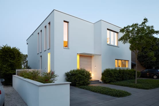 Voici une #maison d'architecte colonaise au style résolument #moderne avec une décoration #design chic et élégant mon.actu.io/r/q1syr9x