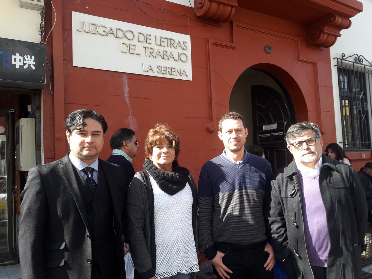 rsbchile's tweet photo. AHORA| Ex funcionarios de Extranjería en @GoberElqui presentan demandas por despido injustificado ante Tribunal del Trabajo, apoyados por @Anef_IV, habría más casos señala @Clara_Olivares_ https://t.co/C4Yvb455qM
