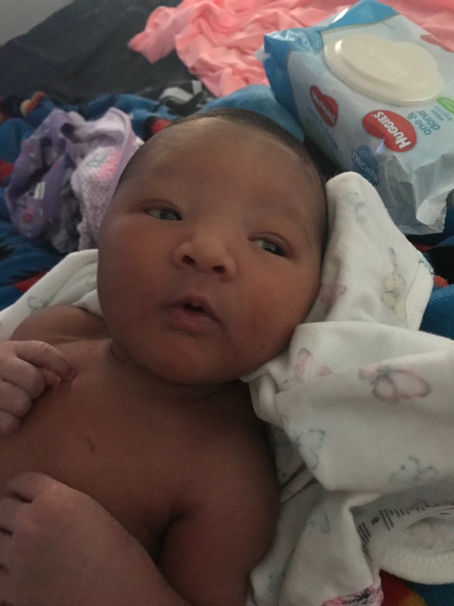 ___mels___'s tweet photo. My Miracle Baby 💛💜 Ka’Mari Love 💞🎀 https://t.co/dfxja8oNyY