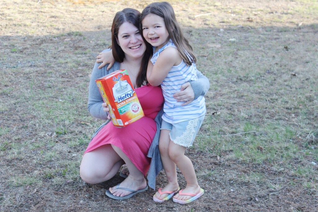 SavvySavingCoup's tweet photo. Who is your #Momspiration? Check out this post by @vacationlandma sharing how her grandmother helped shape her in to an #UltraStongMom. @Hefty #HeftyPartner https://t.co/dQE8BeIiWo https://t.co/gyuKY7v4yk