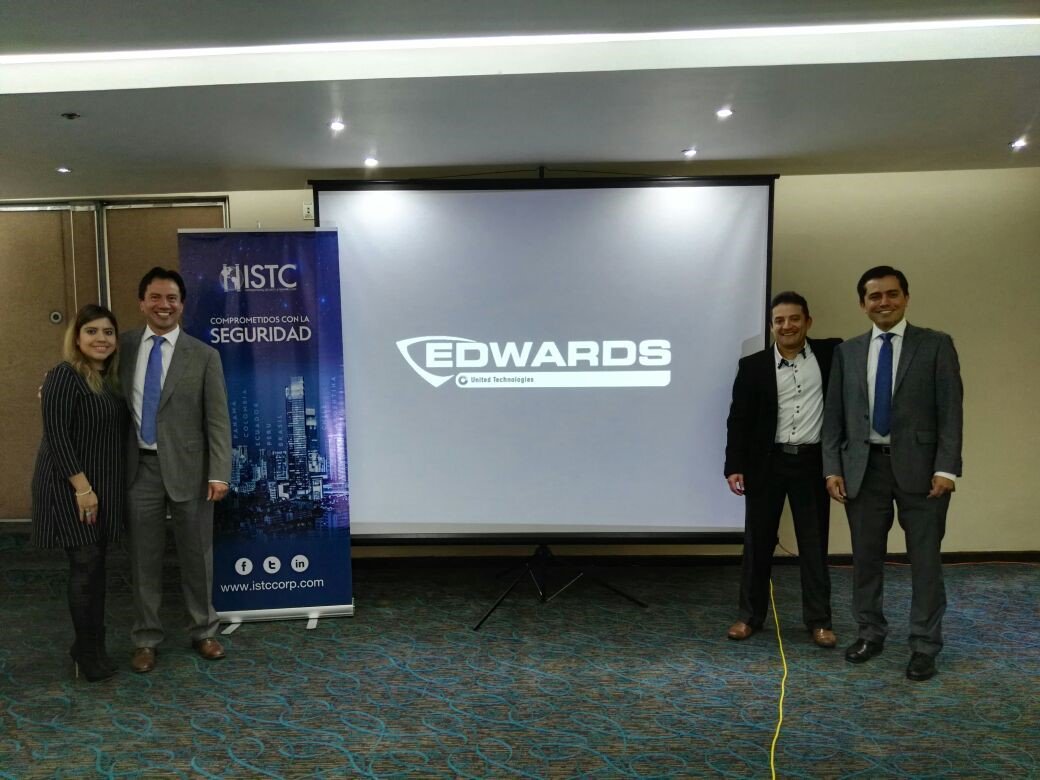 ISTC_Corp's tweet photo. Feliz #TBT Te presentamos fotos de nuestro #HighTechBreakfast en Ciudad de México con nuestros amigos y socios de #Edwards. Síguenos y conoce la próxima ciudad en la que estaremos!! #EstamosEnTodasPartes Ve el albúm aquí: https://t.co/IetvZQrWu0 https://t.co/IpEvYkXrJc