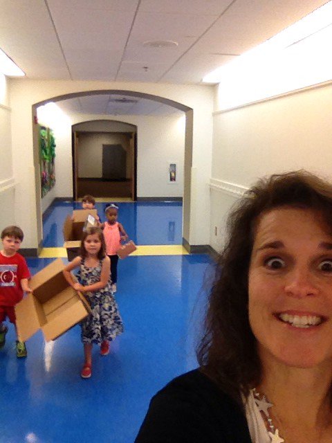 k8burton's tweet photo. Best part of being injured at school? @TrinityFrogs are willing to help! #TrinityLearns #TrinityServes https://t.co/UW7rIZheRy