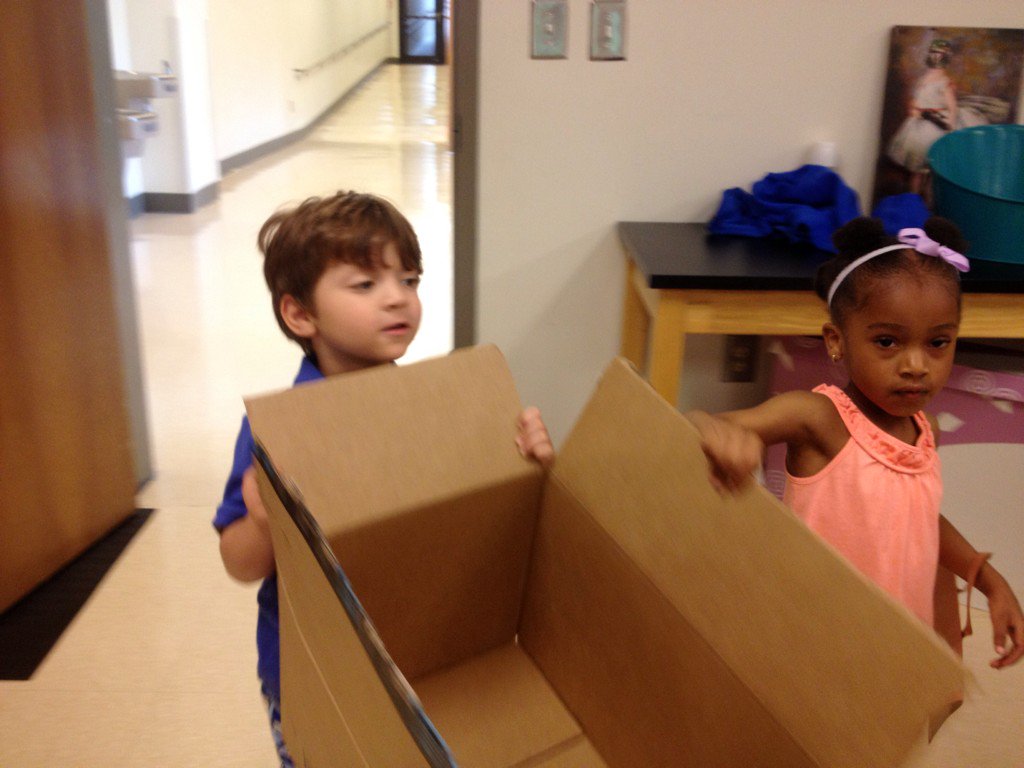 k8burton's tweet photo. Best part of being injured at school? @TrinityFrogs are willing to help! #TrinityLearns #TrinityServes https://t.co/UW7rIZheRy
