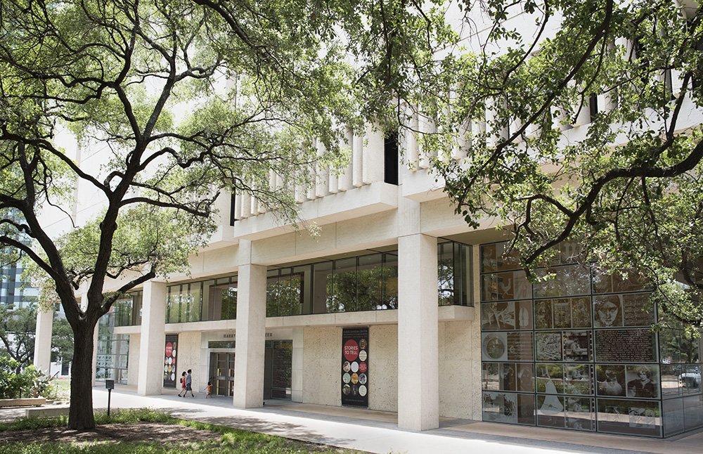 ransomcenter's tweet image. If you're a #UTGrad18, we hope you'll visit us this weekend! See prints by Ellsworth Kelly, drafts and costumes from The Best Little Whorehouse in Texas, and the stuff of Hollywood (legal) history. Open noon to 5 p.m. Take a tour or just meander. #Free