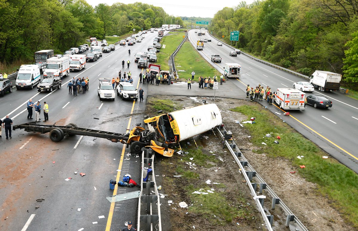 BobKarpDR's tweet photo. BREAKING: Serious accident involving Paramus school bus shuts down Route 80 in Mount Olive @northjersey @AsburyParkPress @dailyrecord https://t.co/RJuJpRxXQu