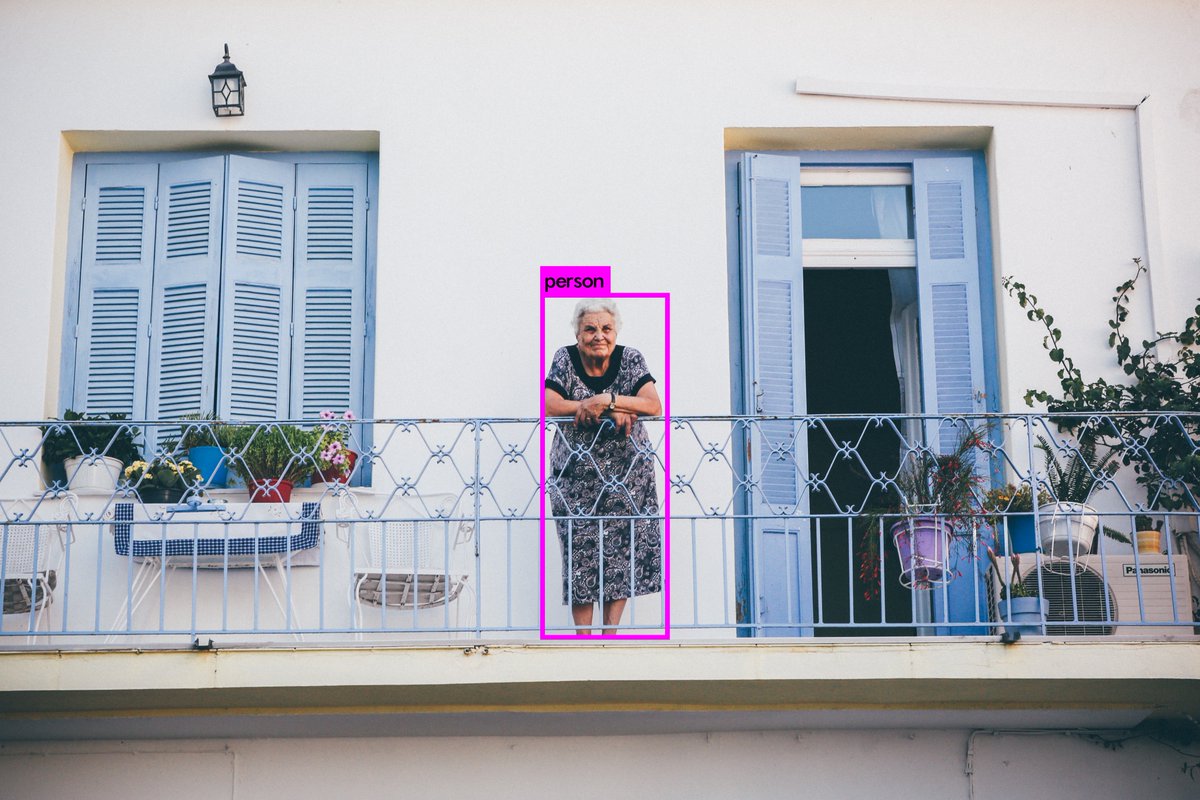 aitribune's tweet photo. Having fun with beautiful photos and YOLO object detection https://t.co/kg0srwGsNz #AI #ComputerVision https://t.co/oOLz76SaCk
