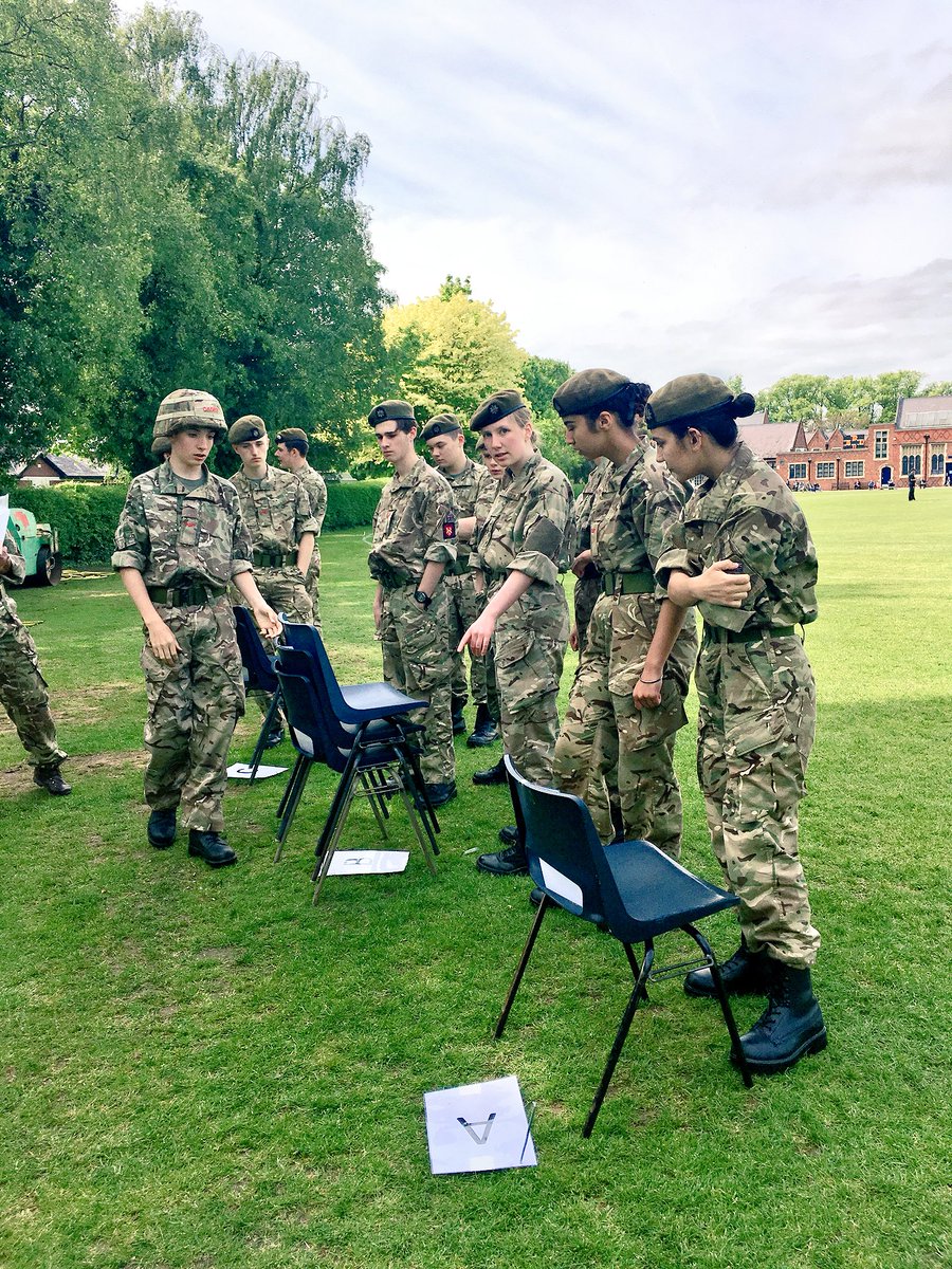 LboroGSArmy's tweet image. Some interesting strategies for problem solving in B Company this afternoon. #ccf #commandtasks