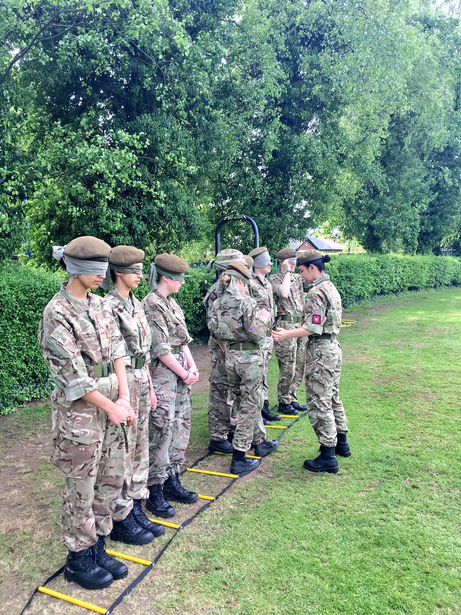 LboroGSArmy's tweet image. Some interesting strategies for problem solving in B Company this afternoon. #ccf #commandtasks