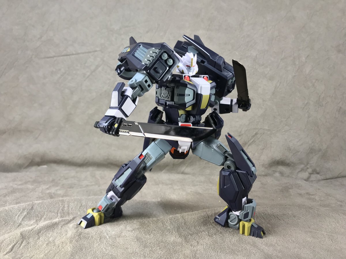 BobbySkullface's tweet photo. #mastermindcreations #aterbeta #reformatted #deadlock #transformers #3rdparty in 5 minutes or less. https://t.co/6zqEjC21B3 https://t.co/3XYrl17LyF