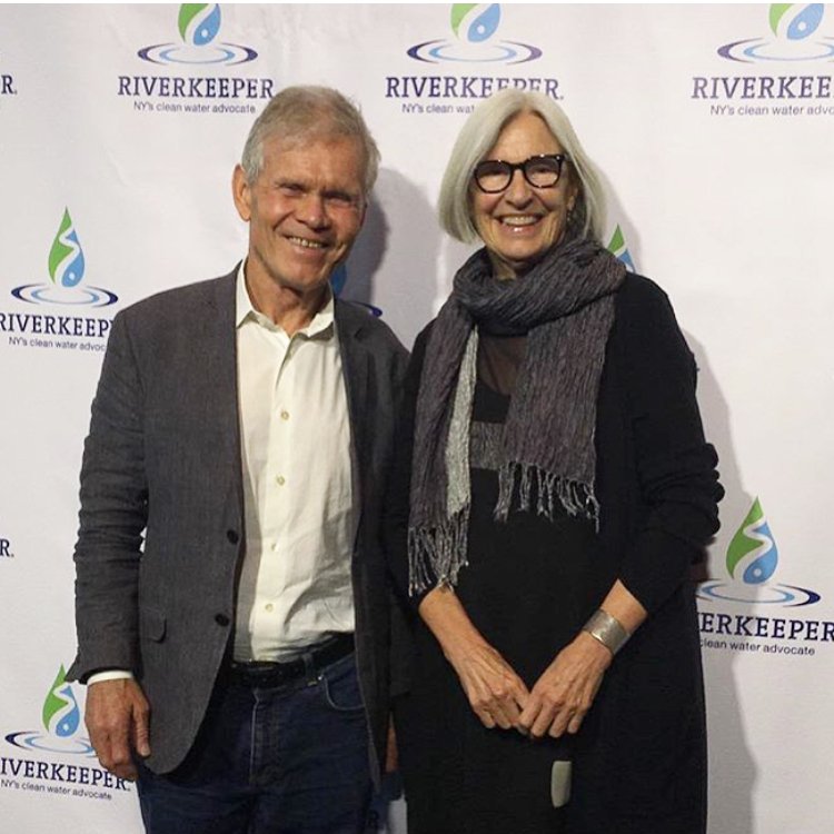 EILEENFISHERNY's tweet photo. We were so honored to present @patagonia with an award for their environmental and sustainability practices at @riverkeeper Annual Fishermen's Ball. Thank you @riverkeeper for all the work you do to protect our ecosystems. Learn more about their work here: https://t.co/yLNMhuKfoV https://t.co/JRyKAJGyK6