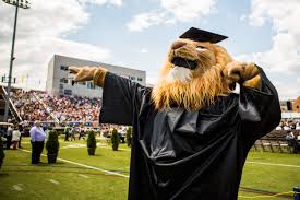 TCNJDOSCares's tweet photo. Congratulations to all of our TCNJ Graduates! We hope your years as alumni bring you nothing but success! https://t.co/xElNCAgiDV