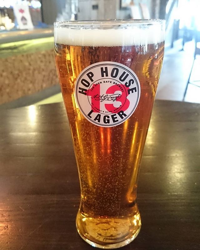 NickVagus's tweet photo. It's beer o'clock 🍺
#beeroclock🍻 #beertime🍻 #Guinness #hophouselager #Gloucester #pub https://t.co/922PmRCGO3 https://t.co/jsXqblVgcv