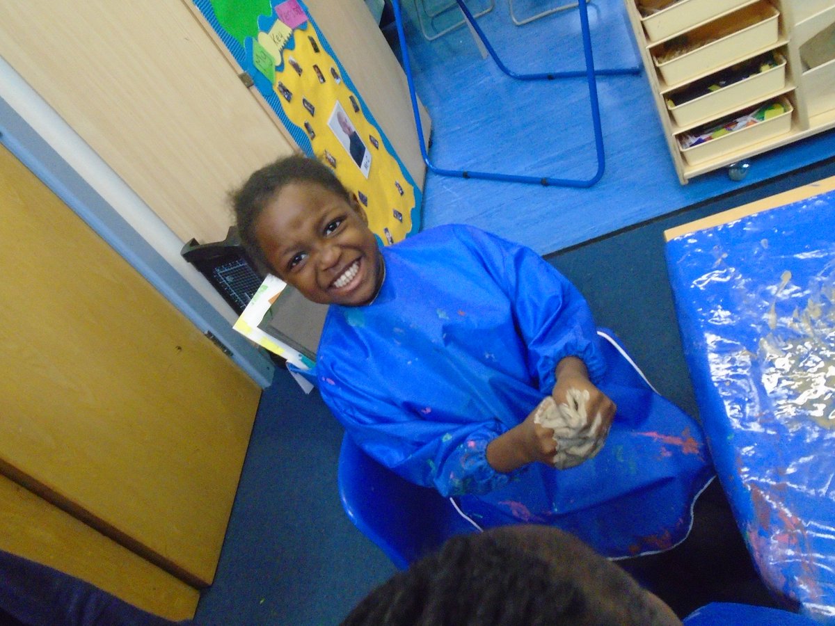 MatthiasN16EYFS's tweet photo. Reception have been making their own Bog Babies! The clay was very tough to mould but it gave our hand and arm muscles a good workout! #EYFS #physicaldevelopment #bogbaby #whoneedsagym https://t.co/8XINHFhu5n