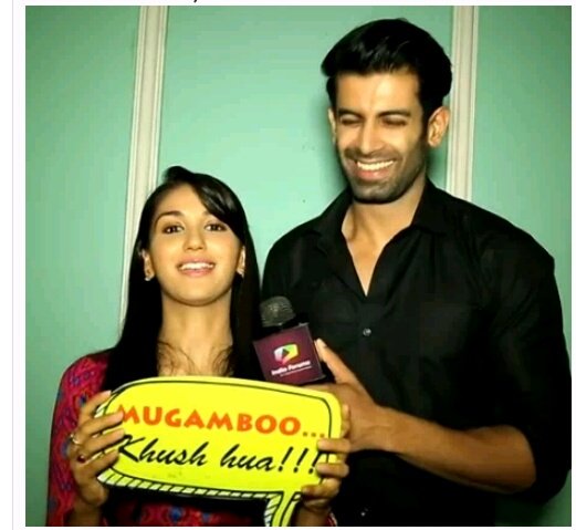 Mudraraksha62's tweet photo. @001Danish  they share such a beautiful bond onscreen and off screen as well ,we want them back as a couple #WeWantEDKVS2 https://t.co/ZCoVEk8hpD