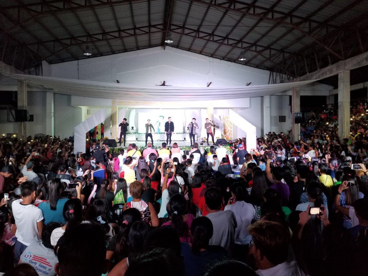 Yengstagrammm's tweet photo. Thank you, Burgos Isabela sa mainit nyong pagtanggap sa BoybandPH! ❤️ https://t.co/S3fr2bBiAi