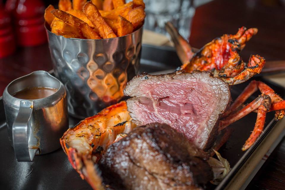 allthefood_'s tweet photo. Opening today, @BeefandLobster Malahide... https://t.co/OtY2qL2csY #beefandlobster #malahide https://t.co/Nr7yMikuW0