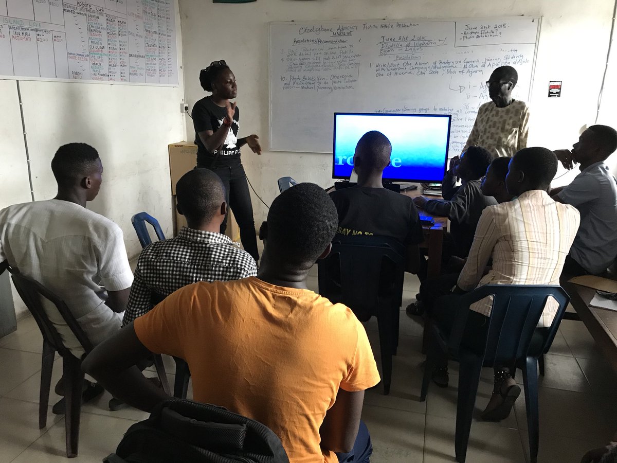 justempower's tweet image. Filmmaker @emaedosio just back from screening at Paris festival, screens her new film #Kasala! for @NaijaFederation @KYC_TV youth media team