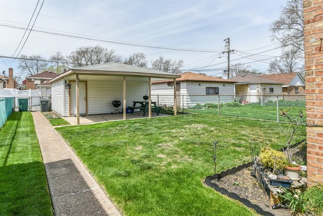 ImMe365's tweet photo. 🔥Under Contract🔥 #entrepreneurlifestyle #entrepreneur #entreprenuership #businessowner #extraluxury #businessman #richhomes #greathomes #luxury #luxurydesign #luxurydecor #instadesign #🏦 #money #moneymaker #richandfamous #moneyhungry #rich #richmoney #richdesigns ##chicago https://t.co/gEGbi6Xf47