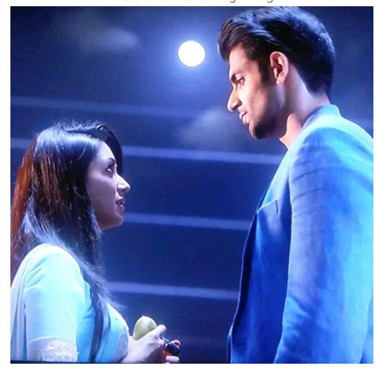Mudraraksha62's tweet photo. @001Danish  he is so eagerly waiting for her to confess his feeling , to tell her that he want his friendship back and forget about the past #WeWantEDKVS2 https://t.co/cOEbcUPwRH