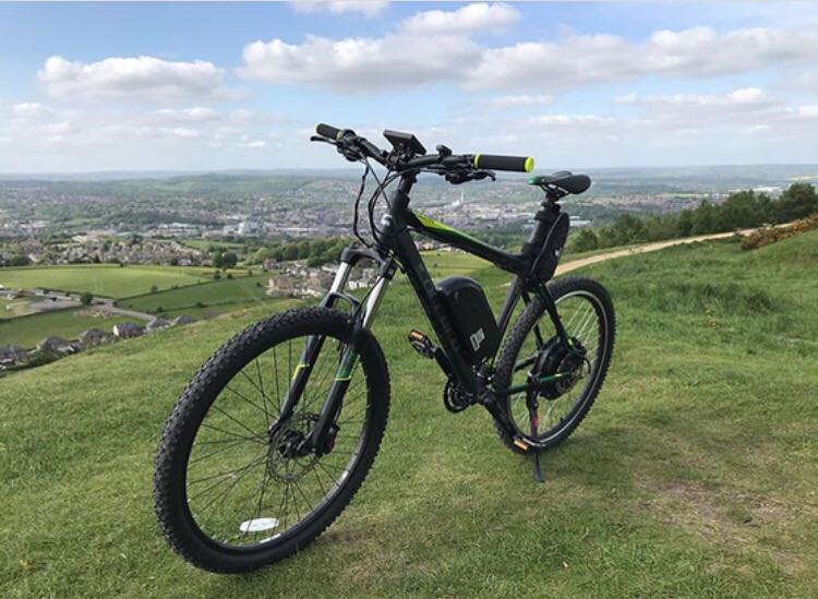 ebikelovers's tweet photo. #repost @parsellforce 
#Ebike #electric #electricbike #ebikes #lovebike #follow #like #electricmobility #ecycle #cycle #ecycling #cycling #ridebike #rideabike #lovemybike #ilovemybike #lovemyebike #elektrinis #uk #london #huddersfield https://t.co/ZsZiCxtxvg