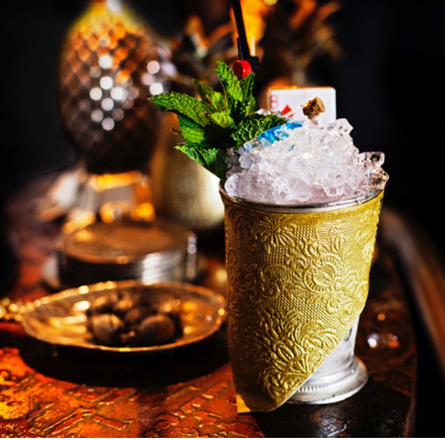Quenching our this Thursday with a "high rollers" julep cocktail #cocktails #summer #julep #highroller