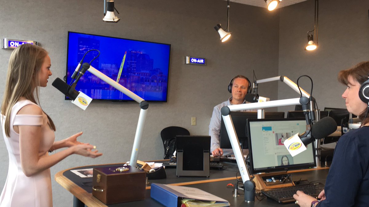 MissNHOrg's tweet image. I had so much fun this morning before school with Neal and Marga from WZID! We talked about life as Miss New Hampshire and all about my plans for the future with aviation! Thank you for having me, I hope to see you soon! #SkysTheLimit #MissNH2018